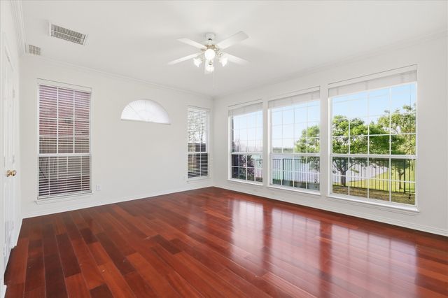 103 Ranch Trail, Irving, TX 75063