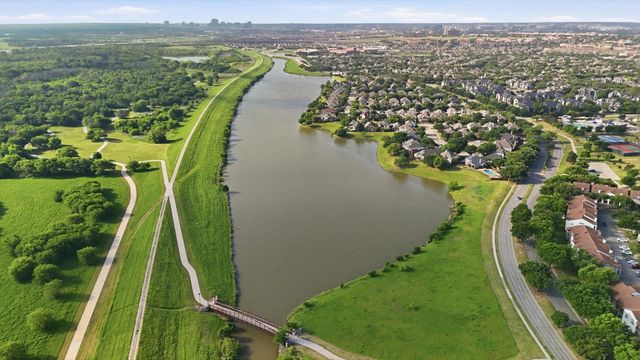 103 Ranch Trail, Irving, TX 75063