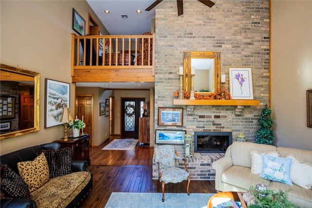 8652 Apple Park, Rogers, AR 72756