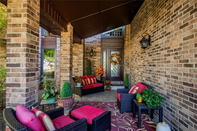 8652 Apple Park, Rogers, AR 72756