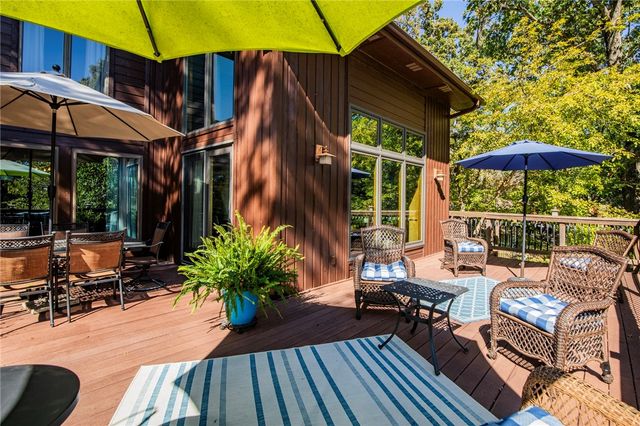 8652 Apple Park, Rogers, AR 72756