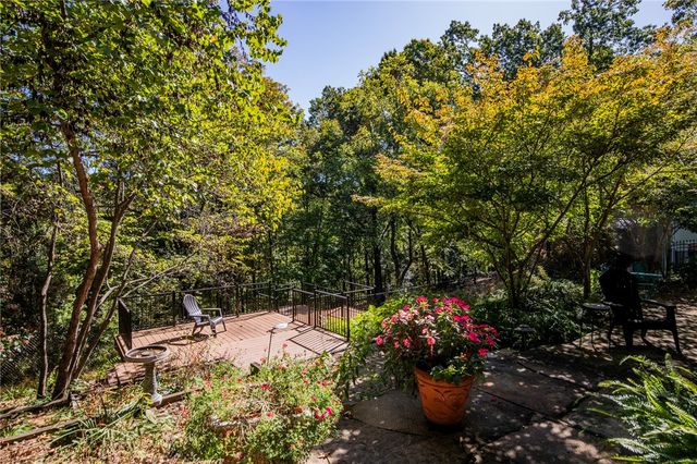 8652 Apple Park, Rogers, AR 72756