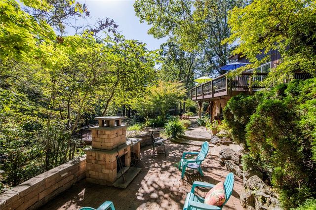 8652 Apple Park, Rogers, AR 72756