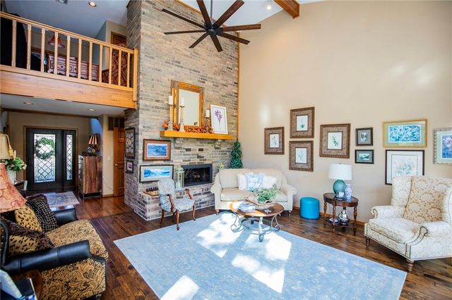 8652 Apple Park, Rogers, AR 72756