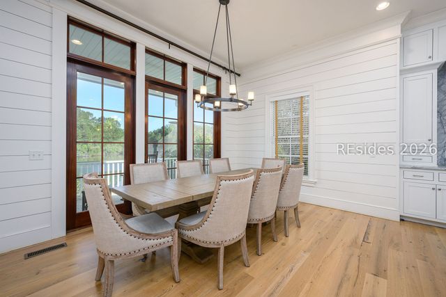 6 Game Land Rd, Bluffton, SC 29910