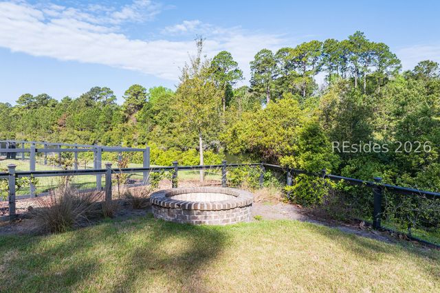 6 Game Land Rd, Bluffton, SC 29910