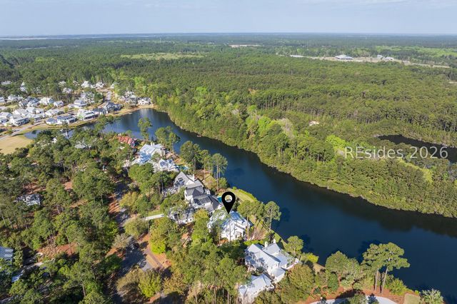 6 Game Land Rd, Bluffton, SC 29910