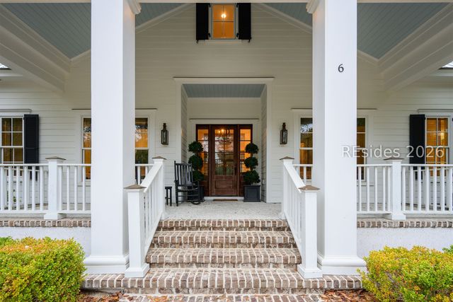 6 Game Land Rd, Bluffton, SC 29910