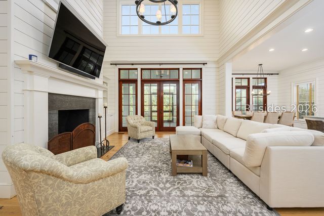 6 Game Land Rd, Bluffton, SC 29910