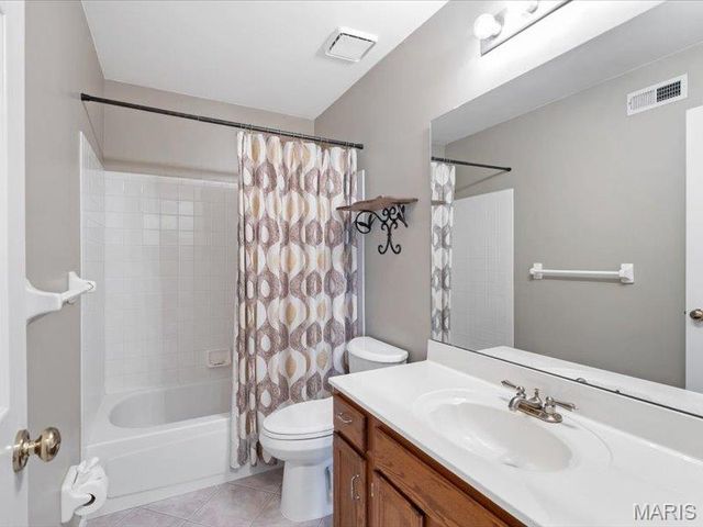 1104 Big Bend Station Drive, Manchester, MO 63088