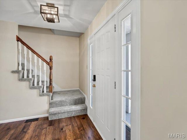 1104 Big Bend Station Drive, Manchester, MO 63088