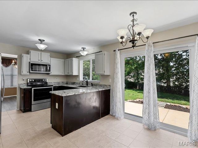 1104 Big Bend Station Drive, Manchester, MO 63088