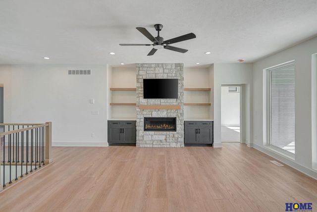 9428 S 87th Street, Lincoln, NE 68526