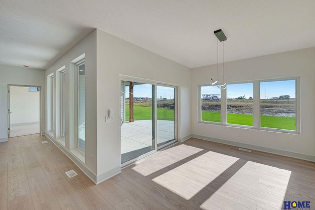 9428 S 87th Street, Lincoln, NE 68526