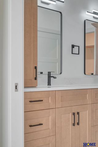 9428 S 87th Street, Lincoln, NE 68526