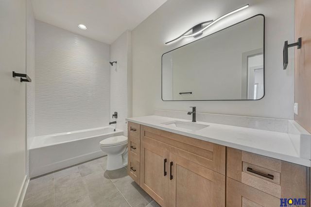 9428 S 87th Street, Lincoln, NE 68526