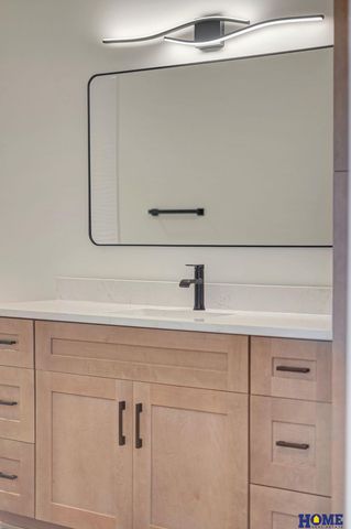 9428 S 87th Street, Lincoln, NE 68526