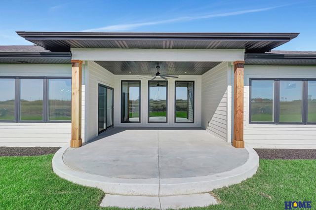 9428 S 87th Street, Lincoln, NE 68526