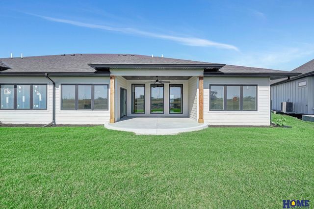 9428 S 87th Street, Lincoln, NE 68526