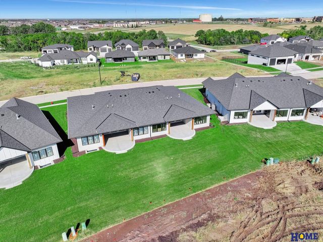 9428 S 87th Street, Lincoln, NE 68526