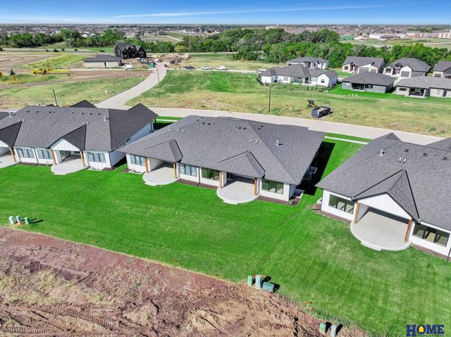 9428 S 87th Street, Lincoln, NE 68526