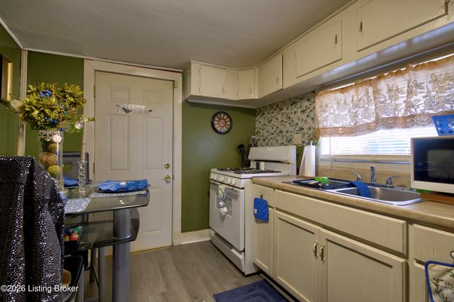 4123 Churchman Ave, Louisville, KY 40215