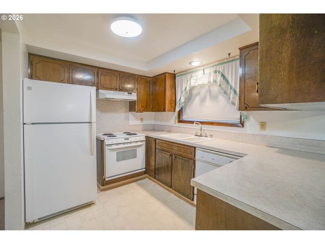 5915 Ne 47TH St, Vancouver, WA 98661
