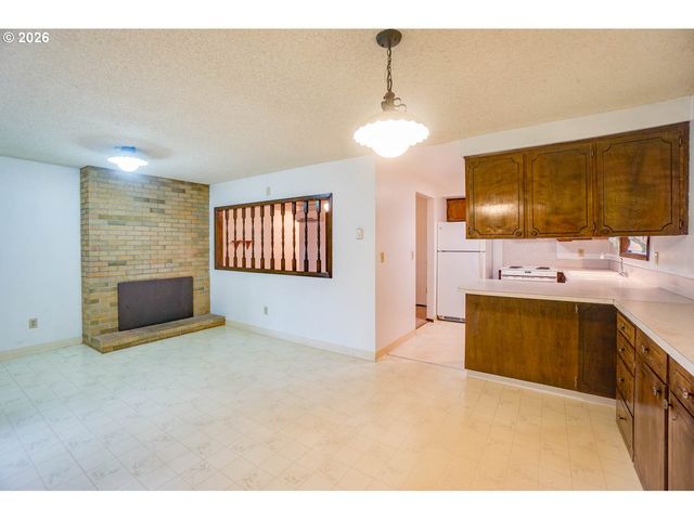 5915 Ne 47TH St, Vancouver, WA 98661