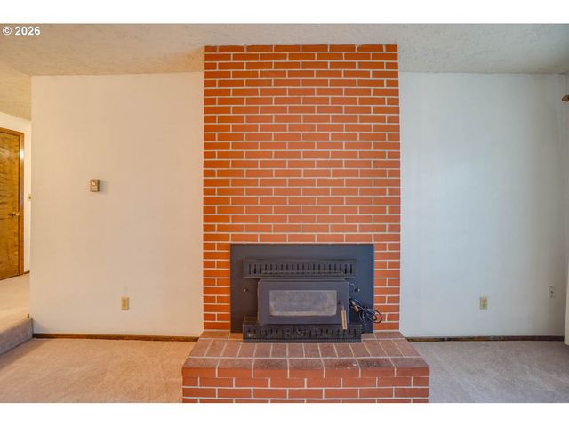 5915 Ne 47TH St, Vancouver, WA 98661