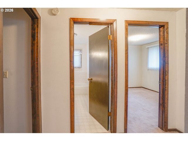 5915 Ne 47TH St, Vancouver, WA 98661