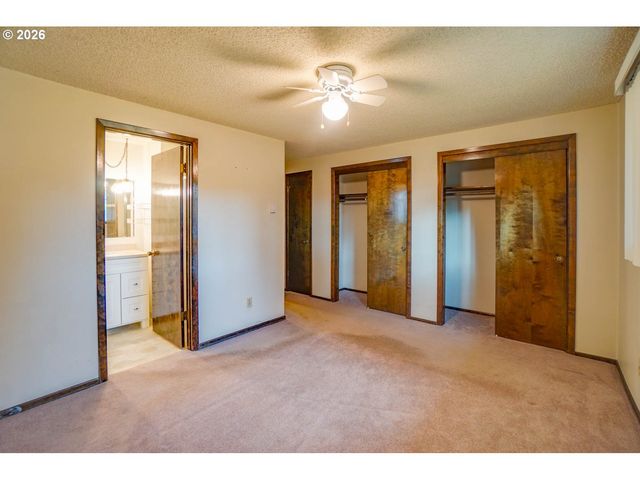 5915 Ne 47TH St, Vancouver, WA 98661