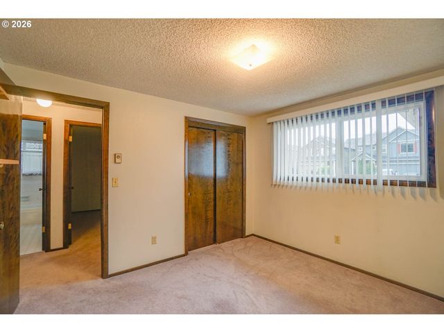 5915 Ne 47TH St, Vancouver, WA 98661