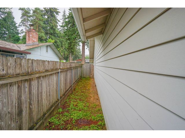 5915 Ne 47TH St, Vancouver, WA 98661