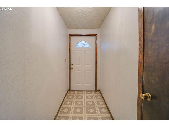 5915 Ne 47TH St, Vancouver, WA 98661