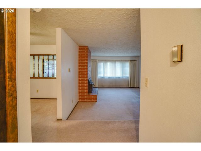 5915 Ne 47TH St, Vancouver, WA 98661