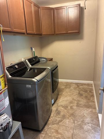 2209 Utah Street NE, Albuquerque, NM 87110