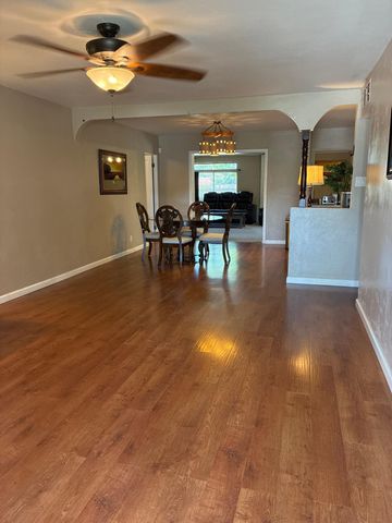 2209 Utah Street NE, Albuquerque, NM 87110