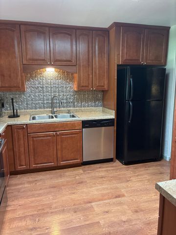 2209 Utah Street NE, Albuquerque, NM 87110