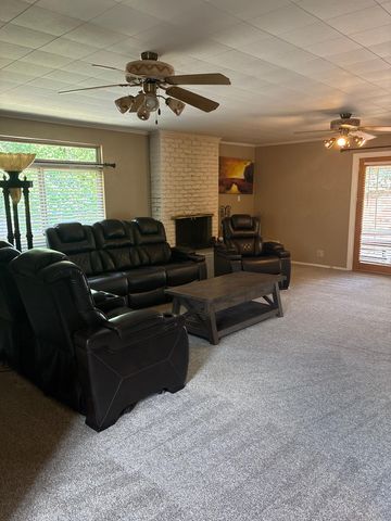2209 Utah Street NE, Albuquerque, NM 87110