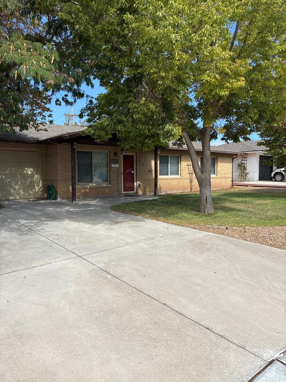 2209 Utah Street NE, Albuquerque, NM 87110