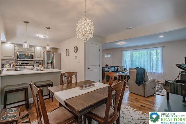 1135 Poplar Valley Road East, Stroud Twp, PA 18360