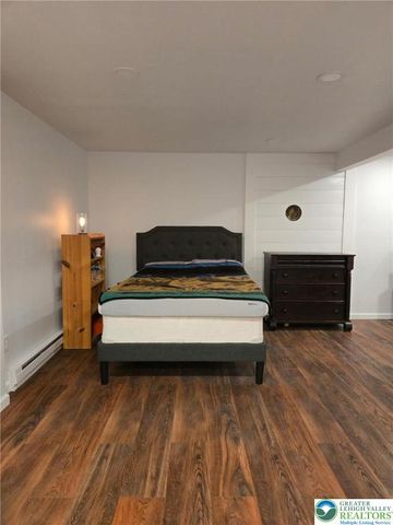 1135 Poplar Valley Road East, Stroud Twp, PA 18360