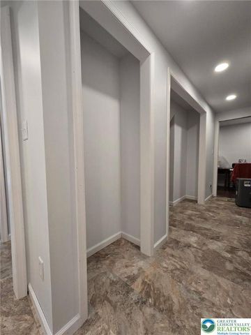 1135 Poplar Valley Road East, Stroud Twp, PA 18360