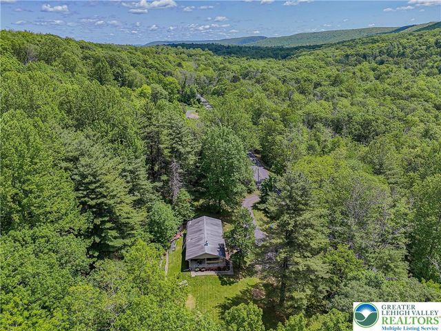 1135 Poplar Valley Road East, Stroud Twp, PA 18360