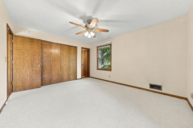 2749 Hilltop Court, North Saint Paul, MN 55109