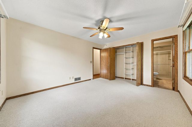 2749 Hilltop Court, North Saint Paul, MN 55109