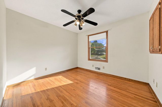 2749 Hilltop Court, North Saint Paul, MN 55109