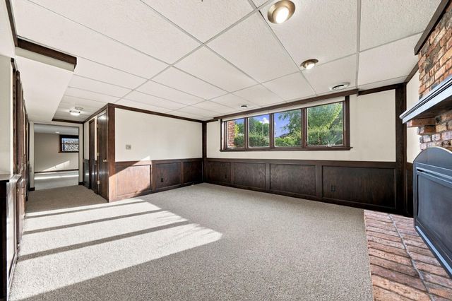 2749 Hilltop Court, North Saint Paul, MN 55109
