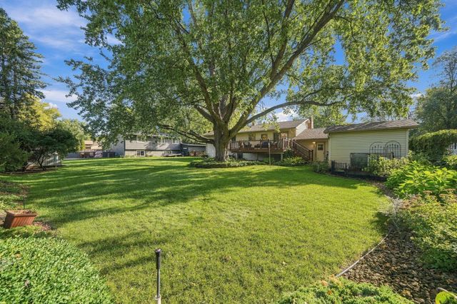 2749 Hilltop Court, North Saint Paul, MN 55109