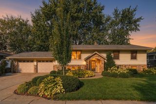 2749 Hilltop Court, North Saint Paul, MN 55109